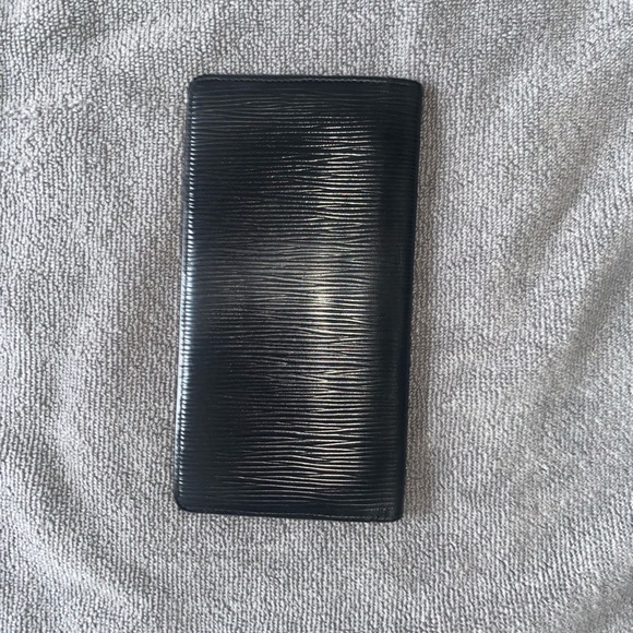 Louis Vuitton Black Epi Brazza Wallet - Picture 4 of 10
